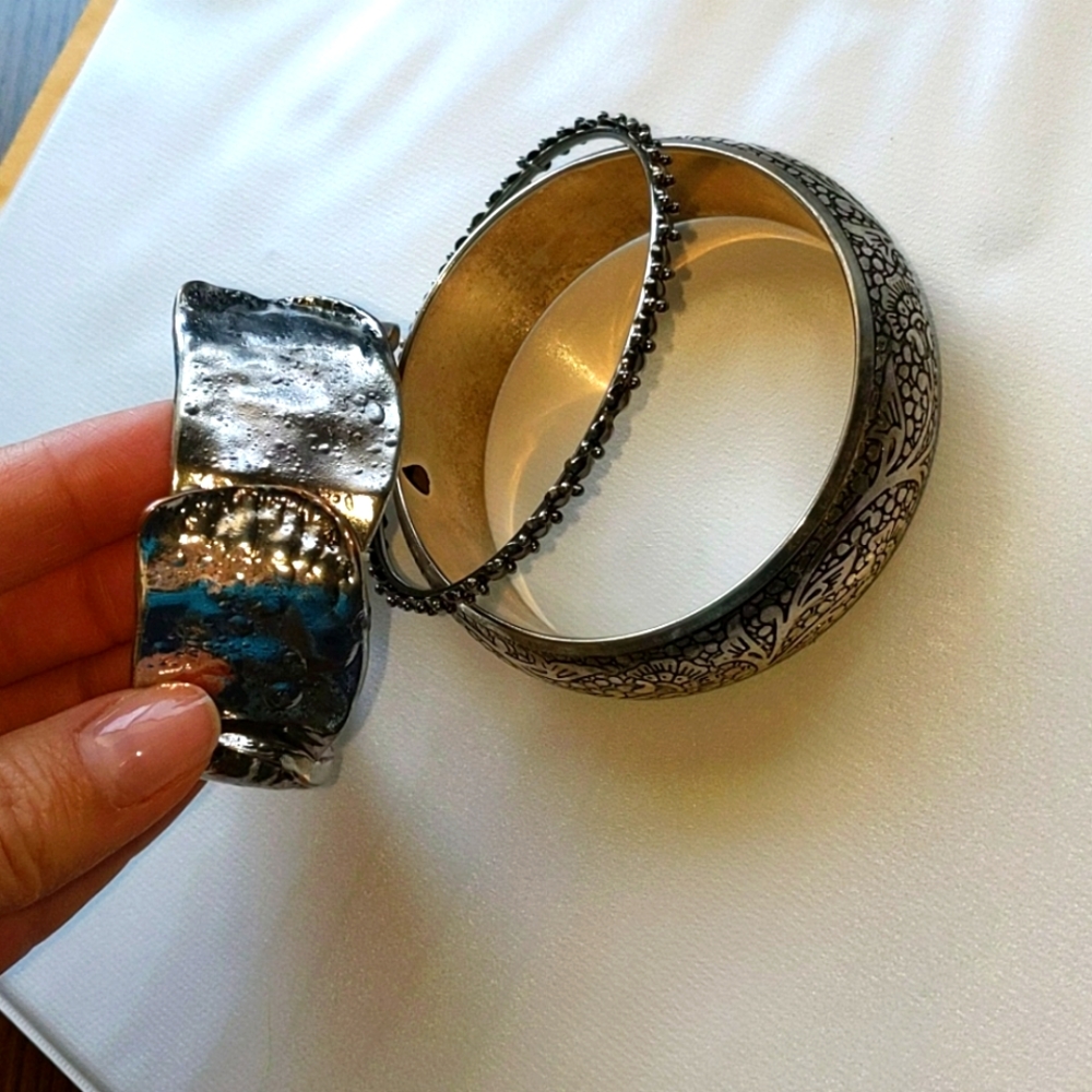 3 bracelets